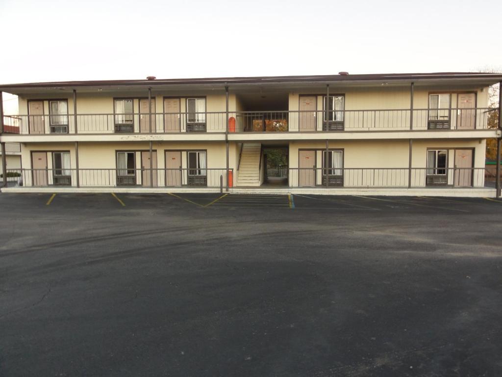 Budget Inn سلما المظهر الخارجي الصورة