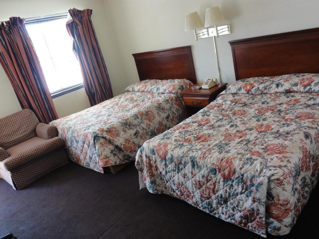 Budget Inn سلما الغرفة الصورة
